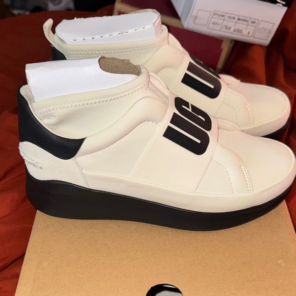 UGG Cream Slip-On Sneakers with Black Logo - Picture 2 of 9